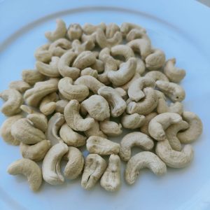 Kacang Mete Organik Utuh Mentah 500g – Raw Cashews